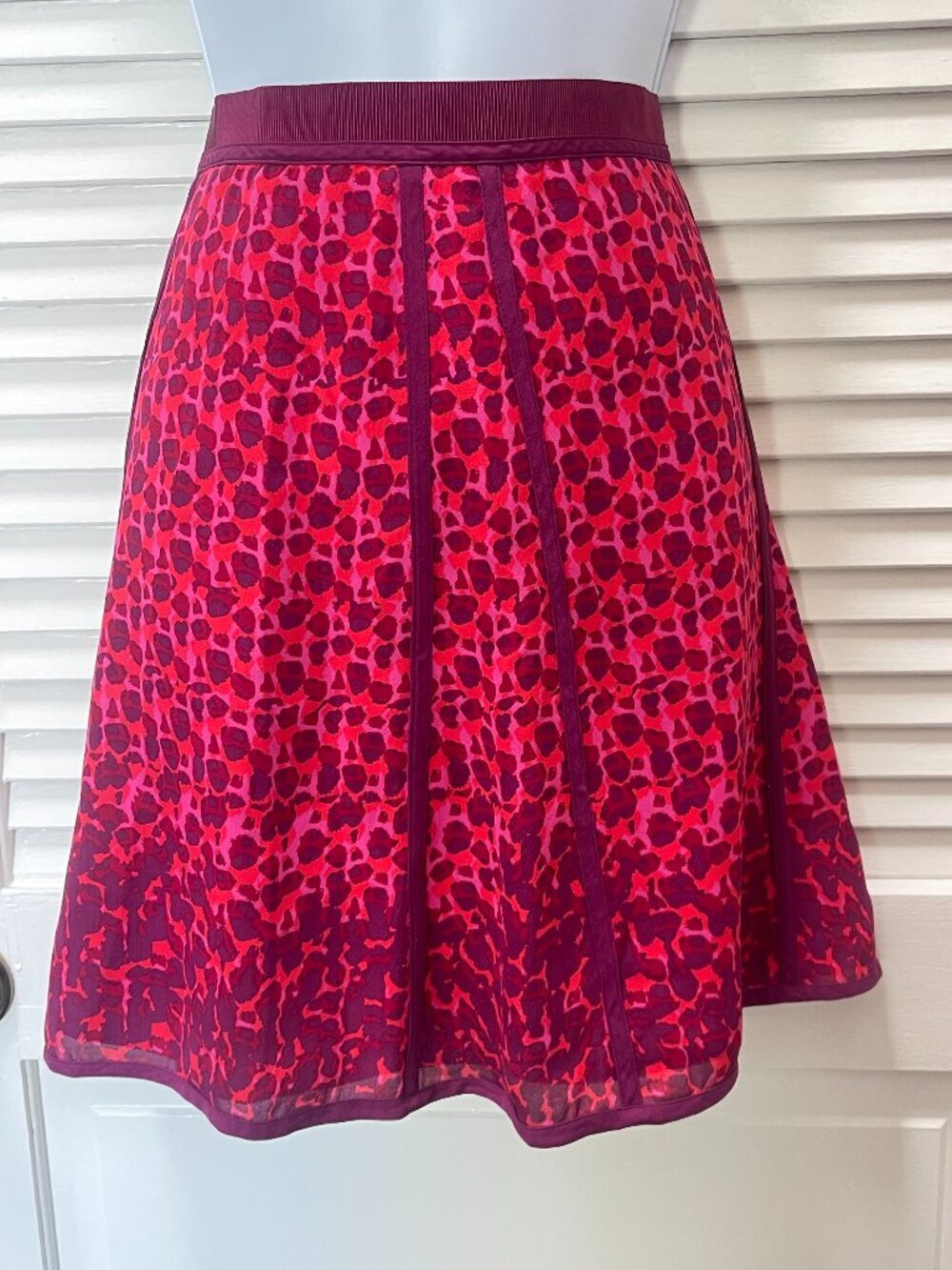 Marc by Marc Jacobs Isa Silk Leopard A-Line Skirt Red Pink Size 0
